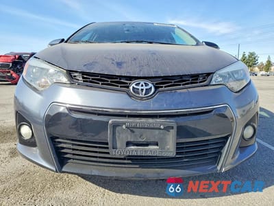 Piąte zdjęcie samochodu w środku: 2015 TOYOTA COROLLA S PLUS VIN:5YFBURHE7FP183820 - miniatura