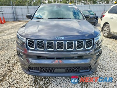 Piąte zdjęcie samochodu w środku: 2024 JEEP COMPASS LATITUDE VIN:3C4NJDBN4RT149997 - miniatura