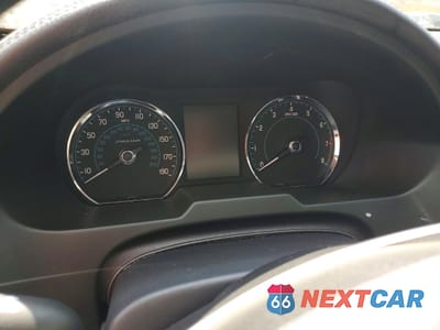 Zdjęcie 9 z 12 samochodu: 2014 JAGUAR XF VIN:SAJWA0EX4E8U21498 - miniatura