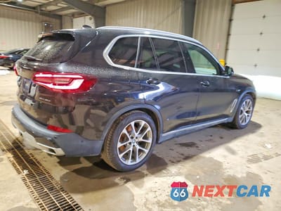 Trzecie zdjęcie samochodu z tyłu: 2022 BMW X5 XDRIVE45E VIN:5UXTA6C00N9K05232 - miniatura