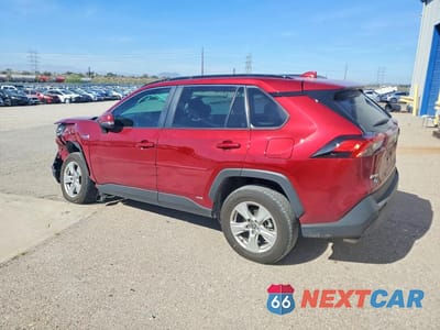 Drugie zdjęcie samochodu z przodu: 2021 TOYOTA RAV4 XLE VIN:4T3RWRFV3MU036361 - miniatura