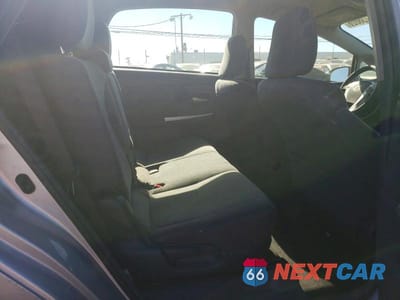 Zdjęcie 10 z 12 samochodu: 2014 TOYOTA PRIUS V TWO VIN:JTDZN3EU4E3294997 - miniatura
