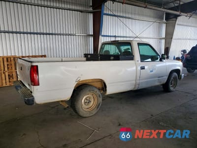 Trzecie zdjęcie samochodu z tyłu: 1998 GMC SIERRA C1500 VIN:1GTEC14W9WZ541473 - miniatura