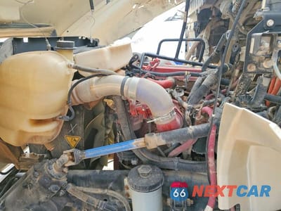 Zdjęcie 7 z 10 samochodu: 2018 INTERNATIONAL 4300 UTILITY / SERVICE TRUCK VIN:1HTMMMML5JH350229 - miniatura