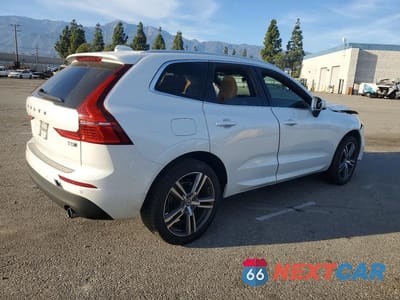 Trzecie zdjęcie samochodu z tyłu: 2020 VOLVO XC60 T5 MOMENTUM VIN:YV4102RK0L1565347 - miniatura