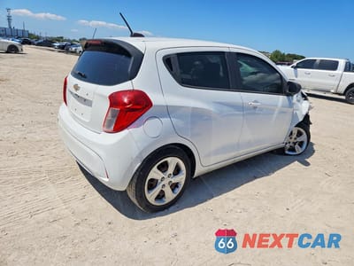 Trzecie zdjęcie samochodu z tyłu: 2019 CHEVROLET SPARK LS VIN:KL8CB6SA4KC710965 - miniatura