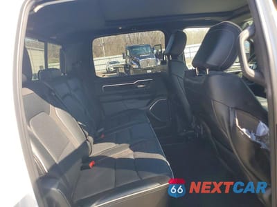 Zdjęcie 10 z 12 samochodu: 2026 RAM 1500 LARAMIE VIN:1C6SRFJPXTN293739 - miniatura