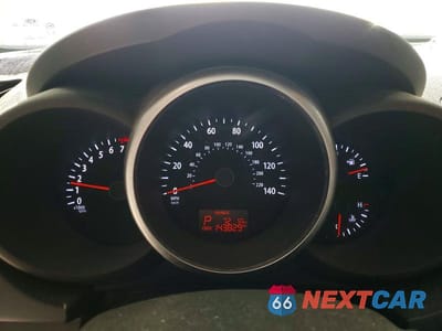 Zdjęcie 9 z 11 samochodu: 2012 KIA SOUL + VIN:KNDJT2A6XC7417891 - miniatura