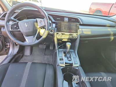 Zdjęcie 8 z 14 samochodu: 2017 HONDA CIVIC EX VIN:19XFC2F74HE027674 - miniatura