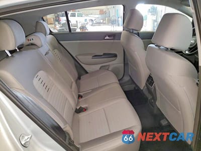 Zdjęcie 11 z 13 samochodu: 2019 KIA SPORTAGE LX VIN:KNDPMCAC6K7613408 - miniatura