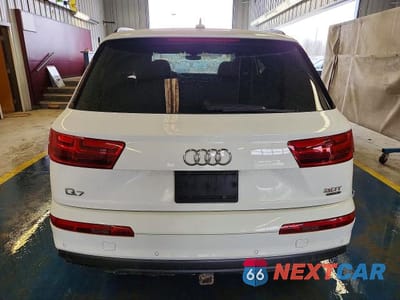 Zdjęcie 6 z 13 samochodu: 2018 AUDI Q7 PRESTIGE VIN:WA1VAAF72JD042221 - miniatura