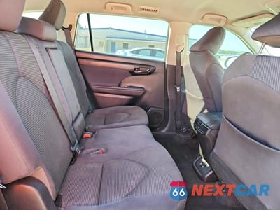 Zdjęcie 11 z 14 samochodu: 2021 TOYOTA HIGHLANDER L VIN:5TDCZRAHXMS517899 - miniatura