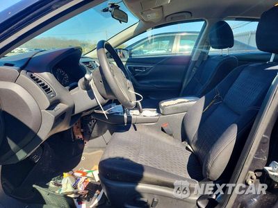 Zdjęcie 7 z 11 samochodu: 2016 NISSAN ALTIMA 2.5 S VIN:1N4AL3AP4GN350033 - miniatura