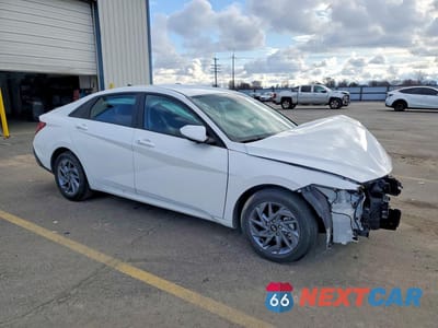 Czwarte zdjęcie samochodu z boku: 2025 HYUNDAI ELANTRA HYBRID BLUE VIN:KMHLM4DJ6SU157079 - miniatura