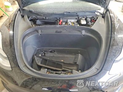 Zdjęcie 11 z 12 samochodu: 2019 TESLA MODEL 3 VIN:5YJ3E1EAXKF395959 - miniatura