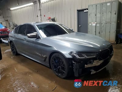 Czwarte zdjęcie samochodu z boku: 2021 BMW M550XI VIN:WBA13BK05MCF89684 - miniatura