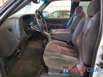 Zdjęcie 7 z 11 samochodu: 2003 GMC NEW SIERRA K1500 VIN:1GTEK19T33E288915 - miniatura