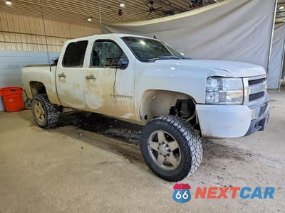 Czwarte zdjęcie samochodu z boku: 2007 CHEVROLET SILVERADO K1500 CREW CAB VIN:3GCEK13C27G510898 - miniatura