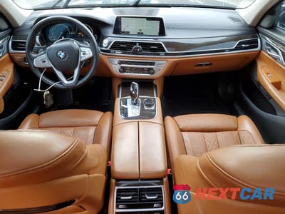 Zdjęcie 8 z 12 samochodu: 2018 BMW 740 XE VIN:WBA7J2C57JG938145 - miniatura