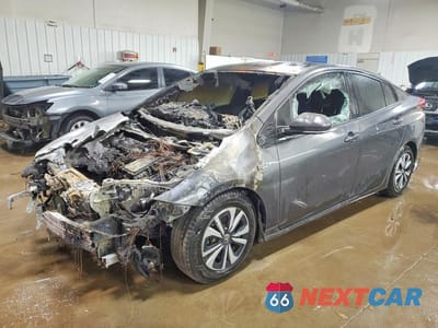 2018 TOYOTA PRIUS PRIME ADVANCED JTDKARFP8J3072109 - główne zdjęcie licytacji z USA - miniatura