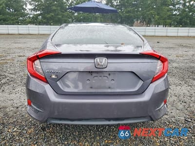 Zdjęcie 6 z 12 samochodu: 2018 HONDA CIVIC LX VIN:2HGFC2F68JH504058 - miniatura