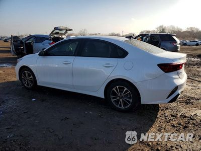 Drugie zdjęcie samochodu z przodu: 2024 KIA FORTE LXS VIN:3KPF24AD2RE695664 - miniatura