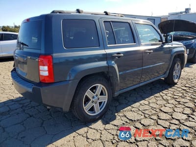 Trzecie zdjęcie samochodu z tyłu: 2008 JEEP PATRIOT SPORT VIN:1J8FF28W38D575476 - miniatura
