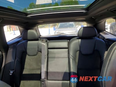 Zdjęcie 10 z 13 samochodu: 2019 VOLVO XC60 T8 R-DESIGN VIN:LYVBR0DM2KB283437 - miniatura