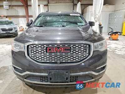 Piąte zdjęcie samochodu w środku: 2018 GMC ACADIA DENALI VIN:1GKKNXLS2JZ159989 - miniatura