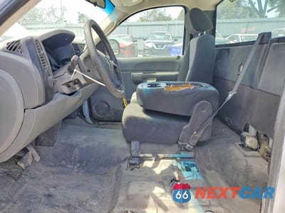 Zdjęcie 7 z 11 samochodu: 2009 GMC SIERRA C1500 VIN:1GTEC14C09Z900591 - miniatura