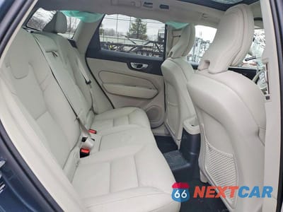 Zdjęcie 10 z 11 samochodu: 2025 VOLVO XC60 CORE VIN:YV4H60RJ1S1018045 - miniatura