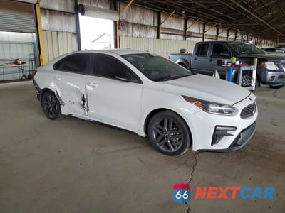Czwarte zdjęcie samochodu z boku: 2020 KIA FORTE GT LINE VIN:3KPF34ADXLE252442 - miniatura