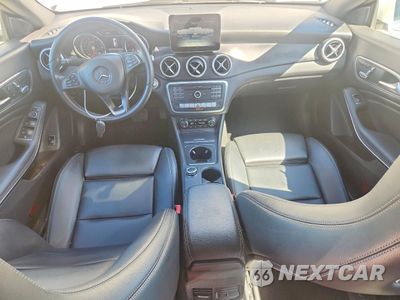 Zdjęcie 8 z 13 samochodu: 2019 MERCEDES-BENZ CLA 250 VIN:WDDSJ4EB7KN736369 - miniatura
