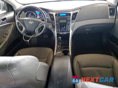 Zdjęcie 8 z 11 samochodu: 2012 HYUNDAI SONATA HYBRID BASE VIN:KMHEC4A41CA041639 - miniatura