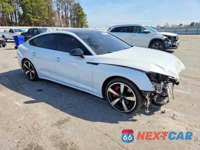 Czwarte zdjęcie samochodu z boku: 2022 AUDI A5 PREMIUM PLUS 45 VIN:WAUFACF57NA034530 - miniatura