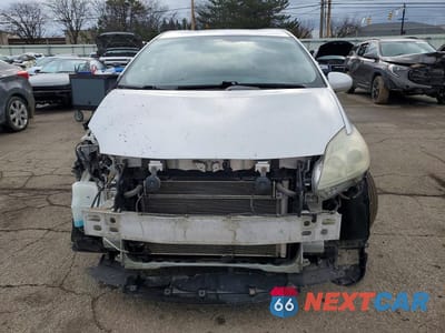 Piąte zdjęcie samochodu w środku: 2011 TOYOTA PRIUS TWO VIN:JTDKN3DU5B5333017 - miniatura