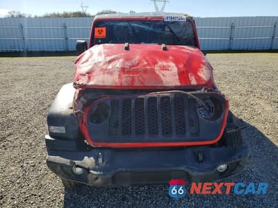 Piąte zdjęcie samochodu w środku: 2020 JEEP GLADIATOR SPORT VIN:1C6HJTAGXLL108407 - miniatura