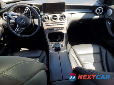 Zdjęcie 8 z 11 samochodu: 2019 MERCEDES-BENZ C 300 4MATIC VIN:55SWF8EB3KU288150 - miniatura
