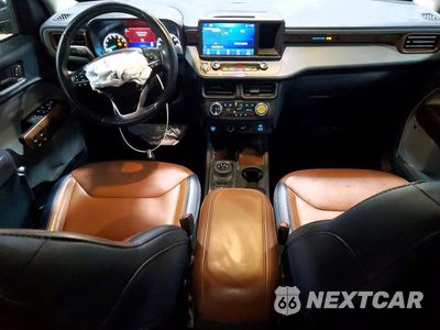 Zdjęcie 8 z 12 samochodu: 2024 FORD MAVERICK LARIAT VIN:3FTTW8S97RRB73727 - miniatura