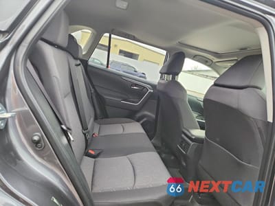 Zdjęcie 11 z 13 samochodu: 2024 TOYOTA RAV4 HYBRID XLE VIN:JTMRWRFV2RD582718 - miniatura