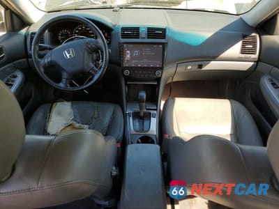 Zdjęcie 8 z 12 samochodu: 2007 HONDA ACCORD EX VIN:JHMCM56867C002113 - miniatura