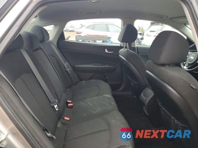 Zdjęcie 10 z 12 samochodu: 2018 KIA OPTIMA LX VIN:5XXGT4L31JG240256 - miniatura