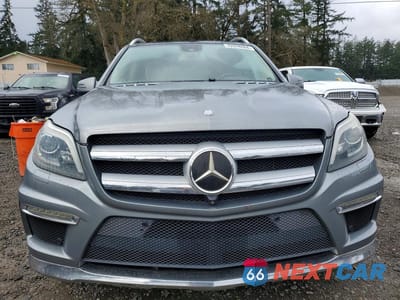 Piąte zdjęcie samochodu w środku: 2014 MERCEDES-BENZ GL 550 4MATIC VIN:4JGDF7DE2EA325745 - miniatura