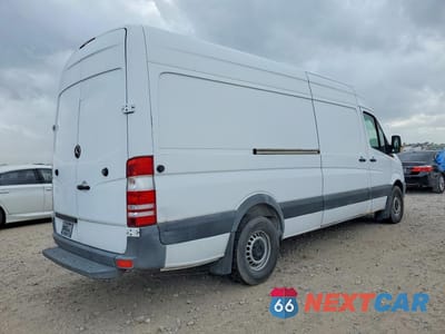 Trzecie zdjęcie samochodu z tyłu: 2015 MERCEDES-BENZ SPRINTER 2500 VIN:WD3PE8CC3F5970452 - miniatura