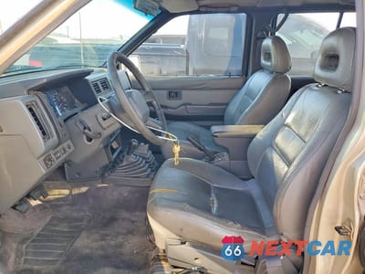 Zdjęcie 7 z 11 samochodu: 1993 NISSAN PATHFINDER XE VIN:JN8HD17Y9PW137460 - miniatura