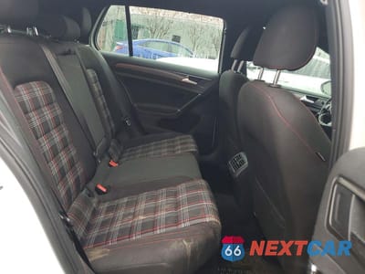 Zdjęcie 10 z 13 samochodu: 2018 VOLKSWAGEN GTI S VIN:3VW547AU4JM292462 - miniatura