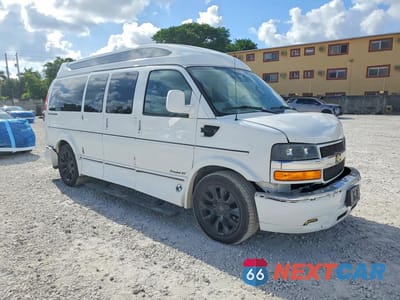 Czwarte zdjęcie samochodu z boku: 2022 CHEVROLET EXPRESS G2500 VIN:1GCWGAF77N1280629 - miniatura