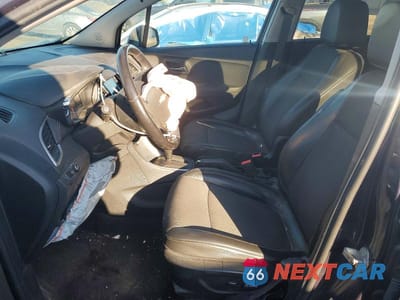 Zdjęcie 7 z 12 samochodu: 2019 CHEVROLET TRAX 1LT VIN:3GNCJLSB0KL198974 - miniatura