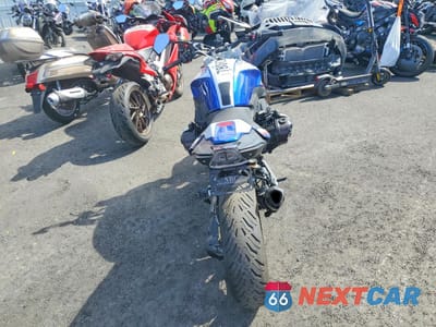 Czwarte zdjęcie samochodu z boku: 2024 BMW R 1250 R VIN:WB10M7304R6K36229 - miniatura