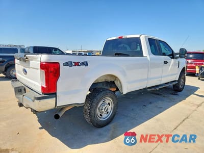 Trzecie zdjęcie samochodu z tyłu: 2019 FORD F250 SUPER DUTY VIN:1FT7X2B69KEG71678 - miniatura